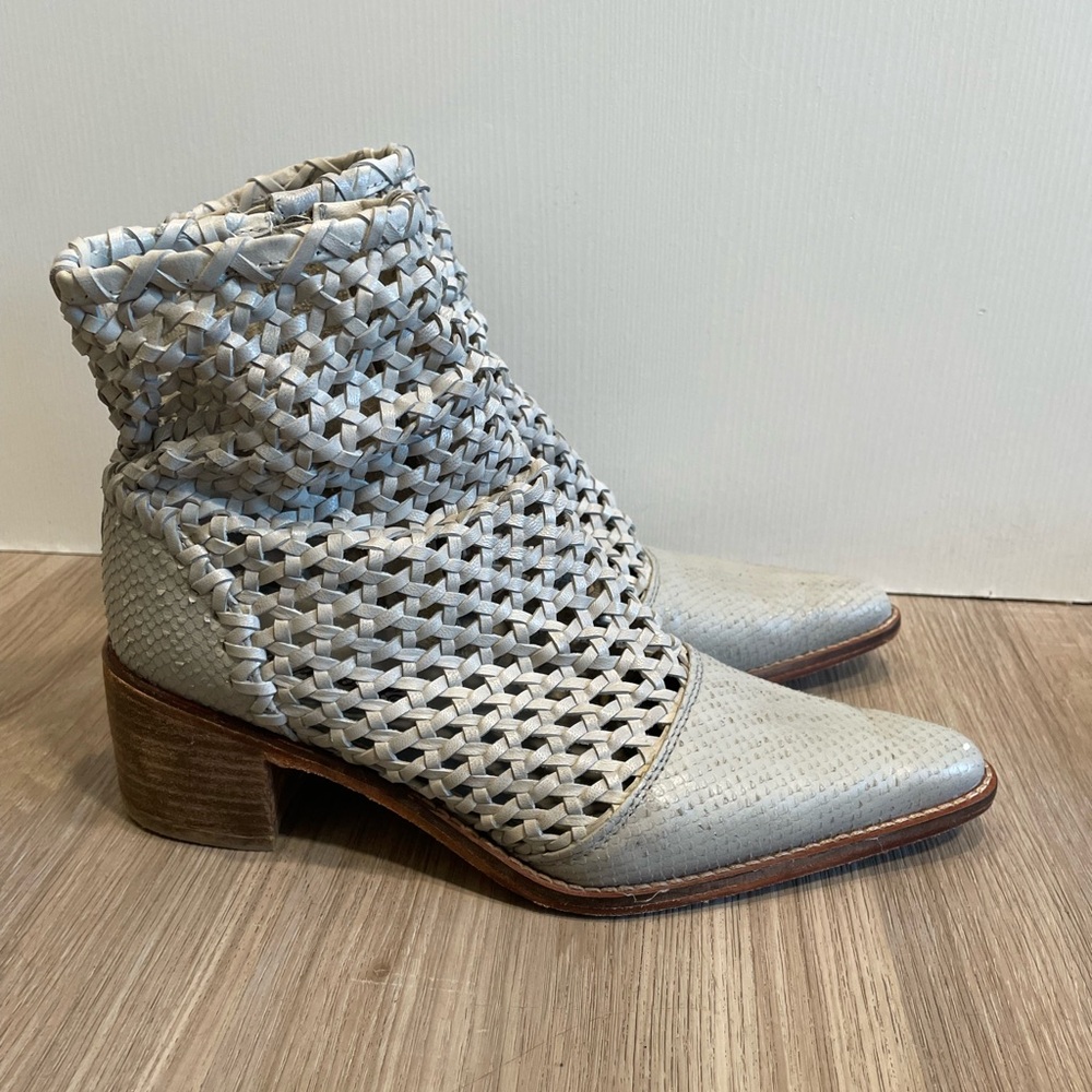 Free People Women Size 39 "In the Loop" Woven Leather Ankle Bootie Gray